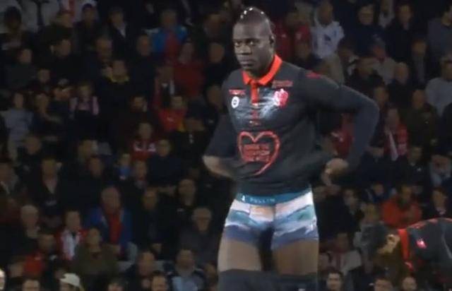 世体：巴萨与格伊已经有数周没有联系，拜仁和利物浦给的更多（世体：巴萨与格伊已多周未沟通，拜仁与利物浦条件更优）