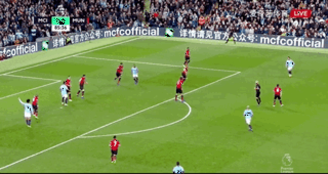 新援哈托身穿世俱杯冠军徽章球衣亮相，切尔西将持有4年