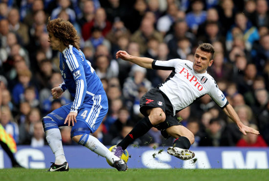 上海申花续约斯卢茨基，欲在亚冠和巴西引援中提升竞争力，期待其带领球队争冠。